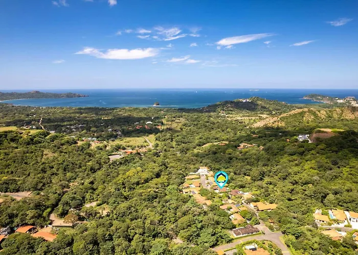 Ferienhaus Luxurious With Bright, Modern Design And Private Infinity Pool In High-end Community